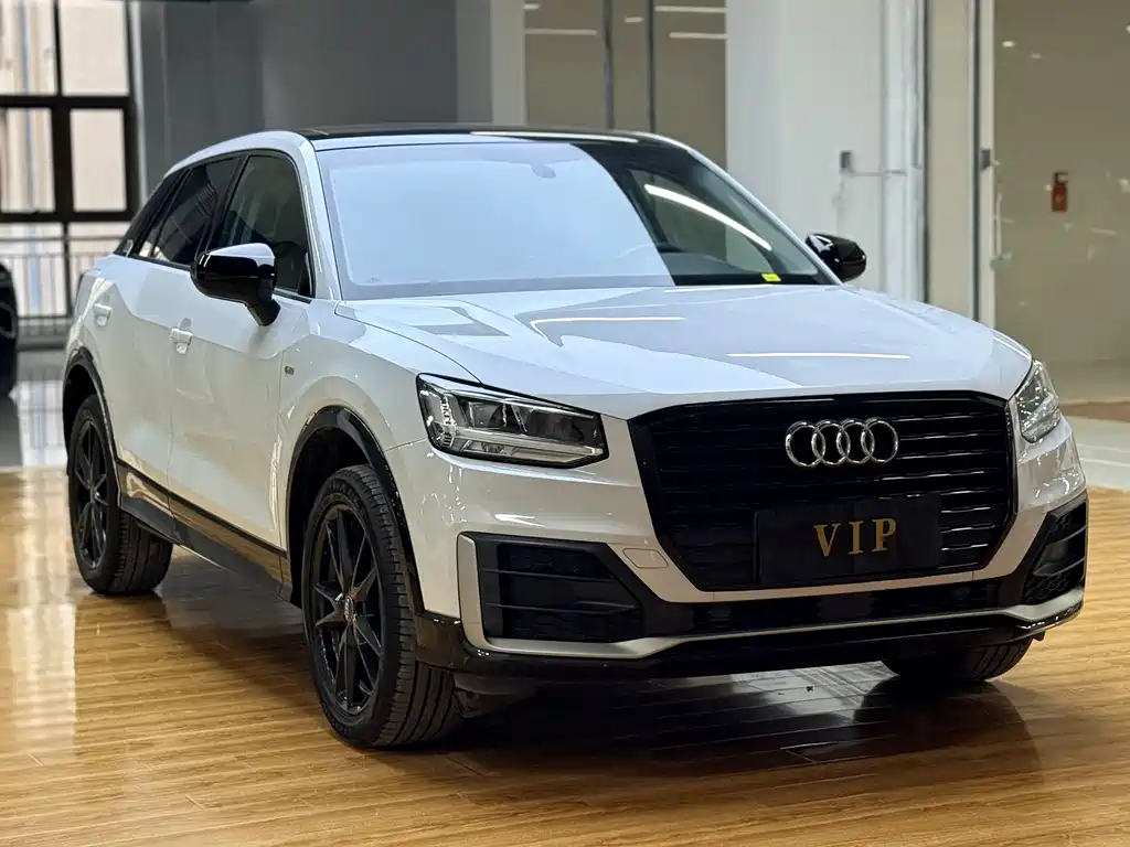 Audi Q2L 2019 — фото 3