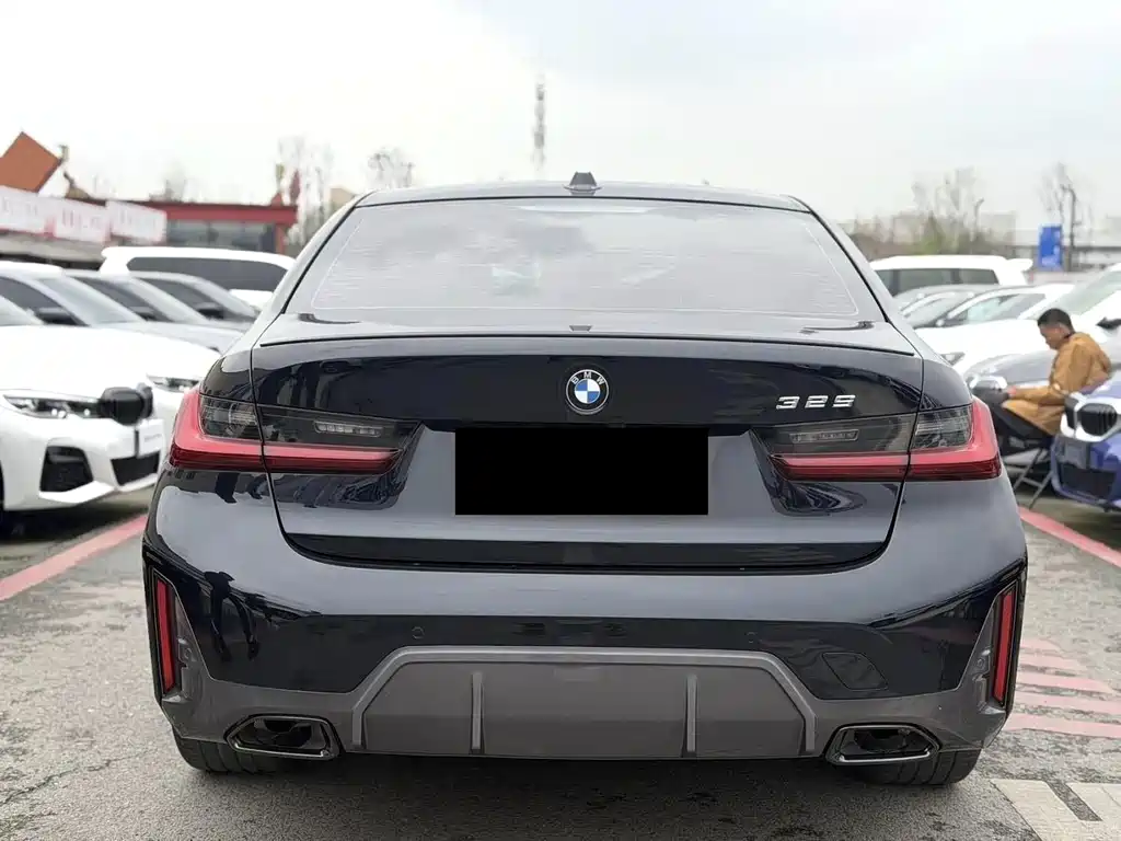 BMW 3 Series 2023 — фото 11