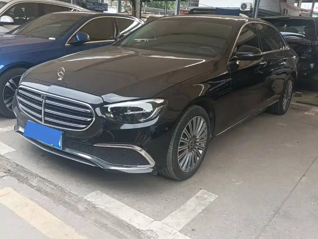 Mercedes-Benz E-Class 2023