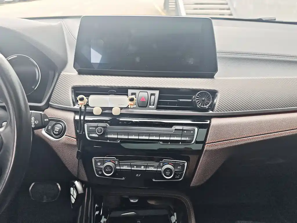 BMW X2 2022 — фото 15