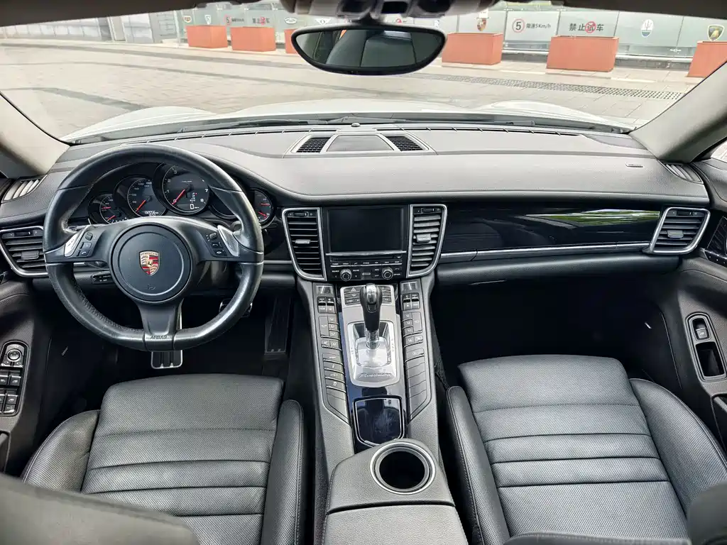 Porsche Panamera 2014 — фото 11