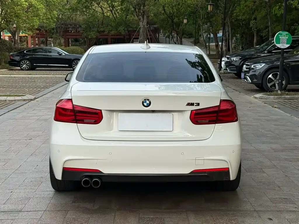 BMW 3 Series 2017 — фото 8
