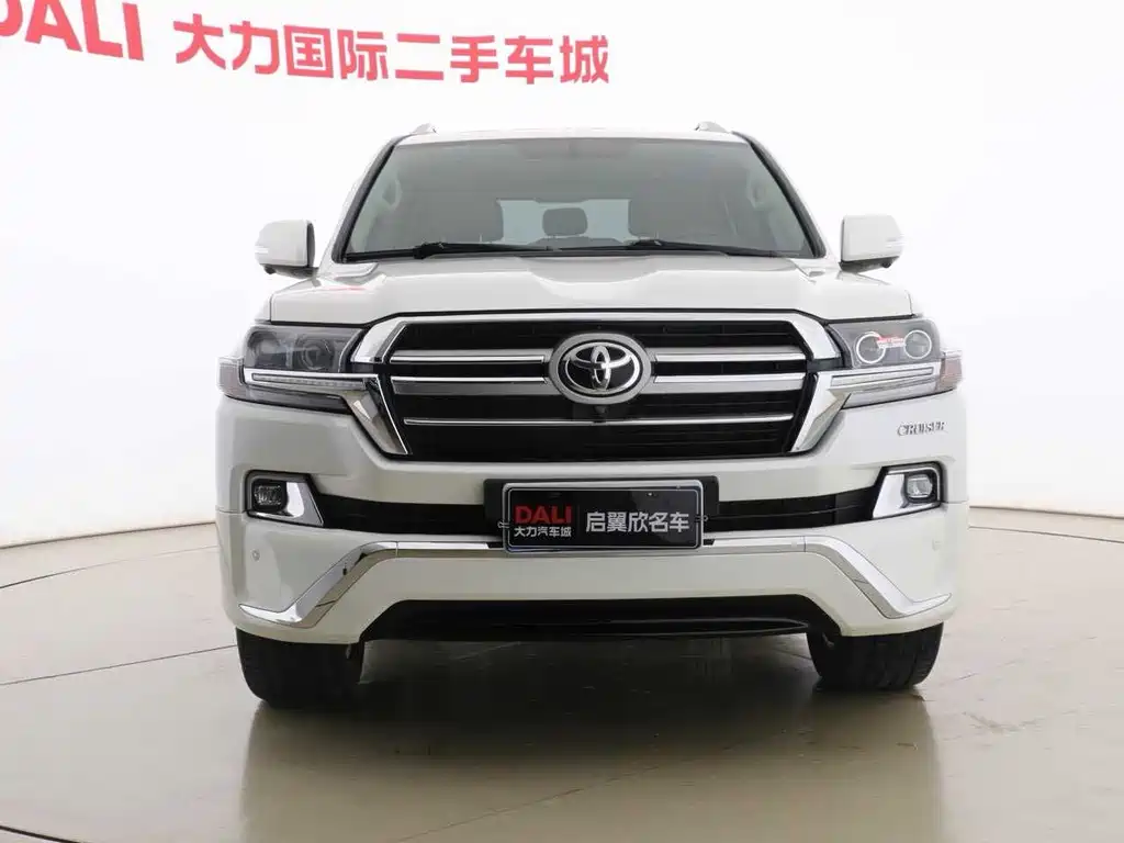 Toyota Land Cruiser 2019 — фото 2
