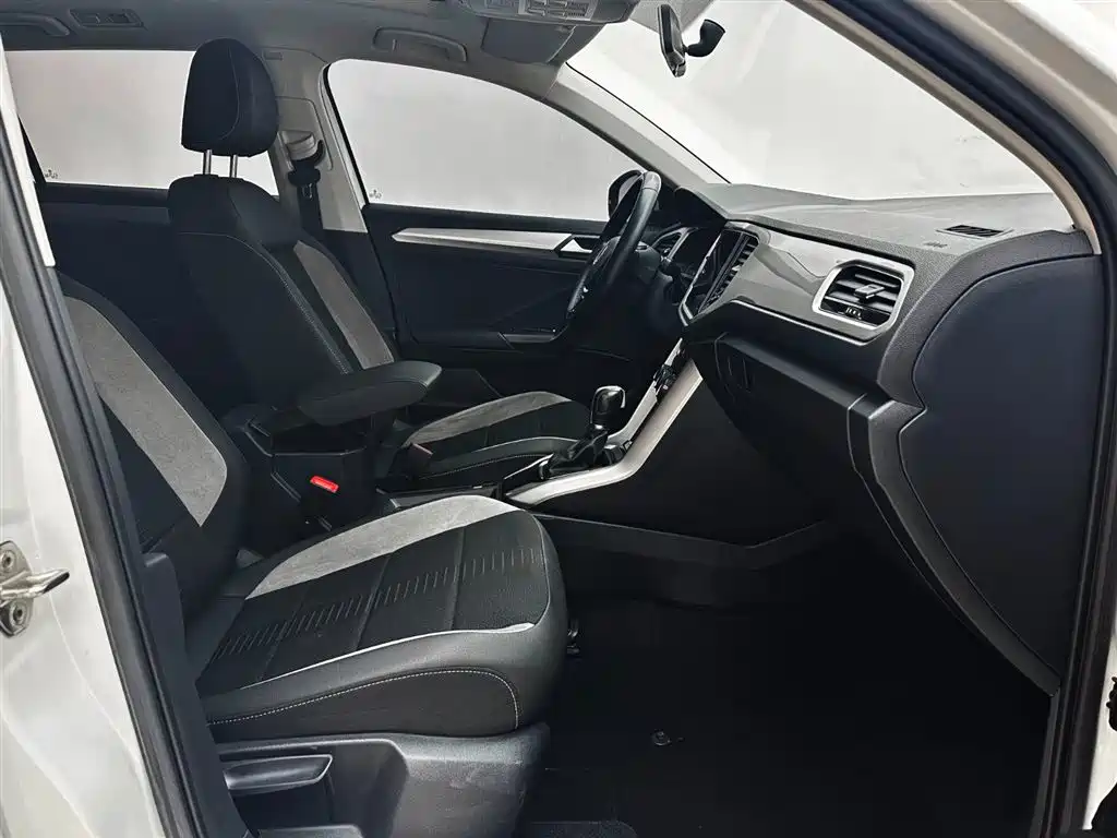 Volkswagen T-Roc 2022 — фото 20
