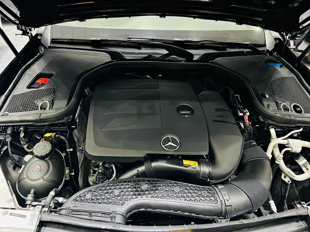 Mercedes-Benz E-Class 2023 — фото 8
