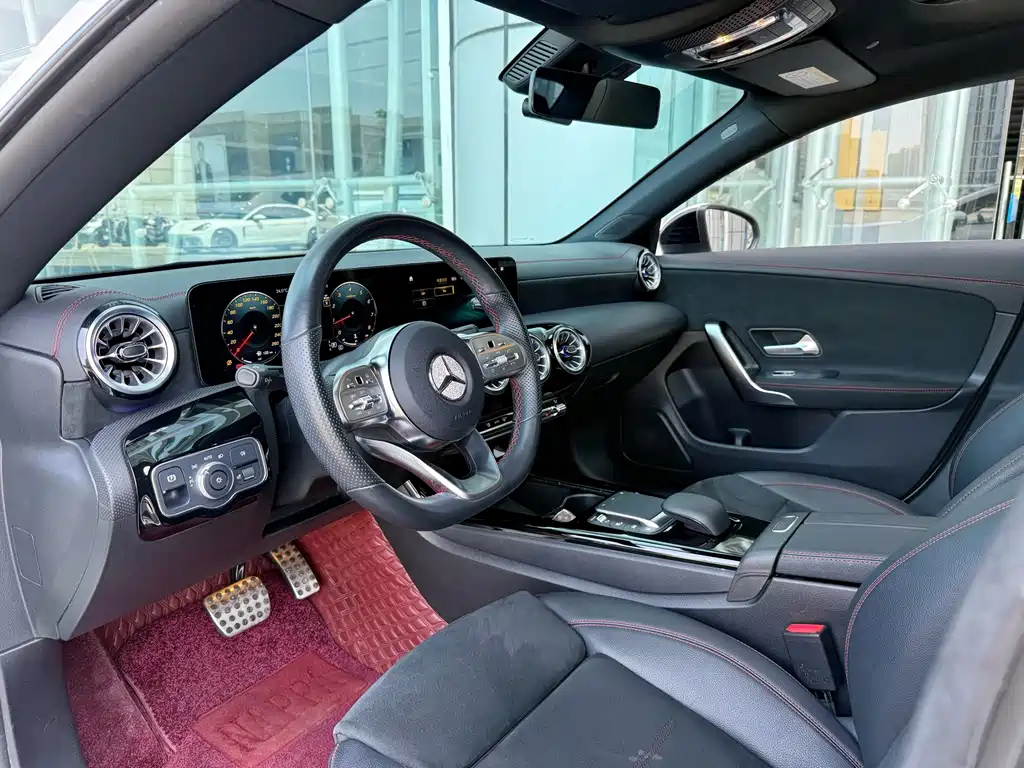 Mercedes-Benz CLA 2023 — фото 6