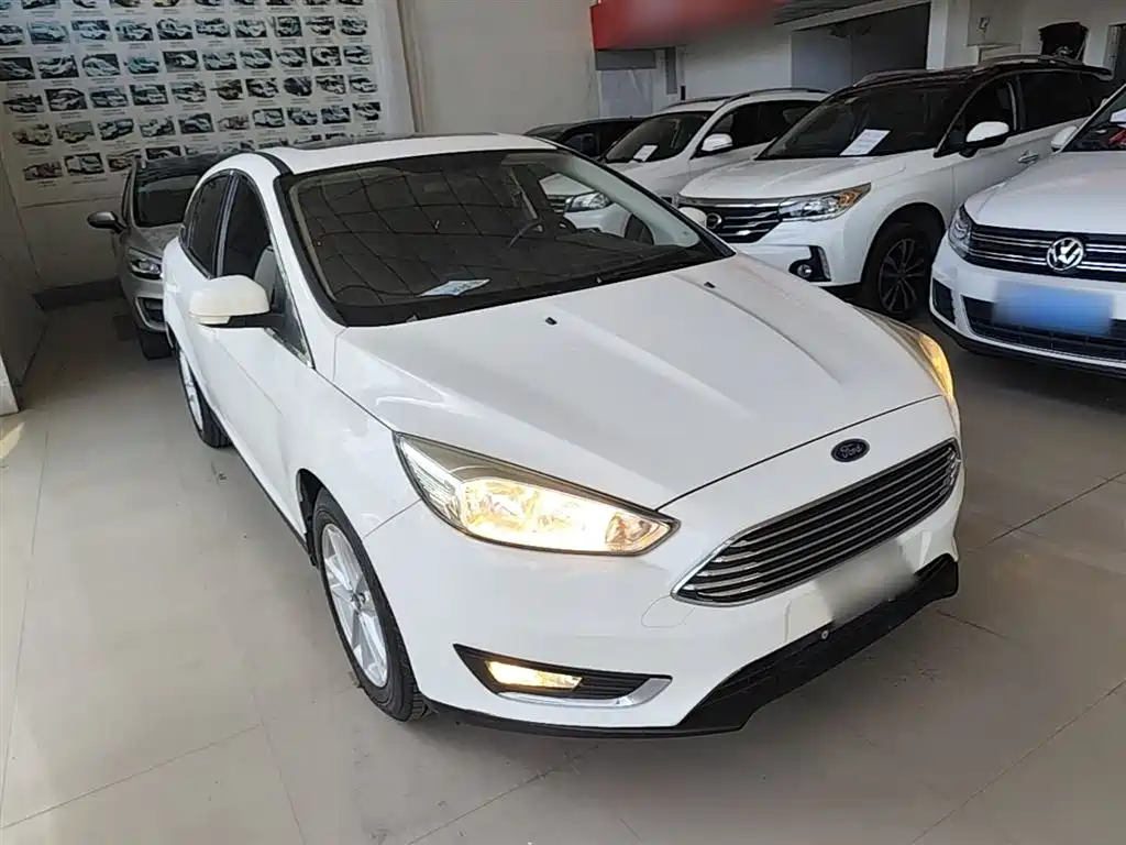 Ford Focus 2017 — фото 4
