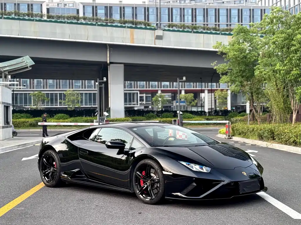 Lamborghini Huracan 2023 — фото 3
