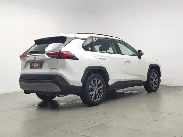Toyota RAV4 2023