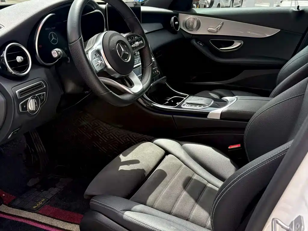 Mercedes-Benz C-Class 2021