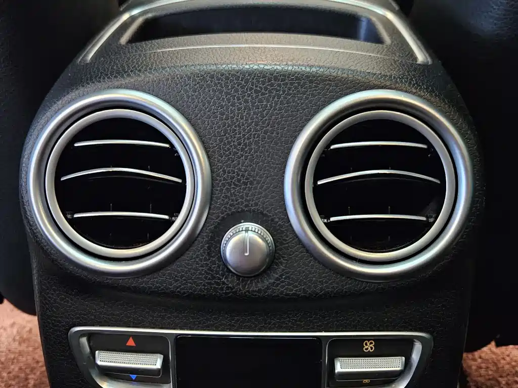 Mercedes-Benz GLC 2020 — фото 15