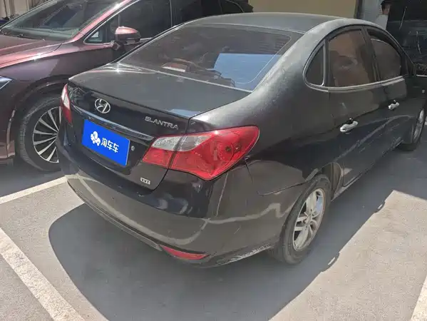 Hyundai Yuedong 2012