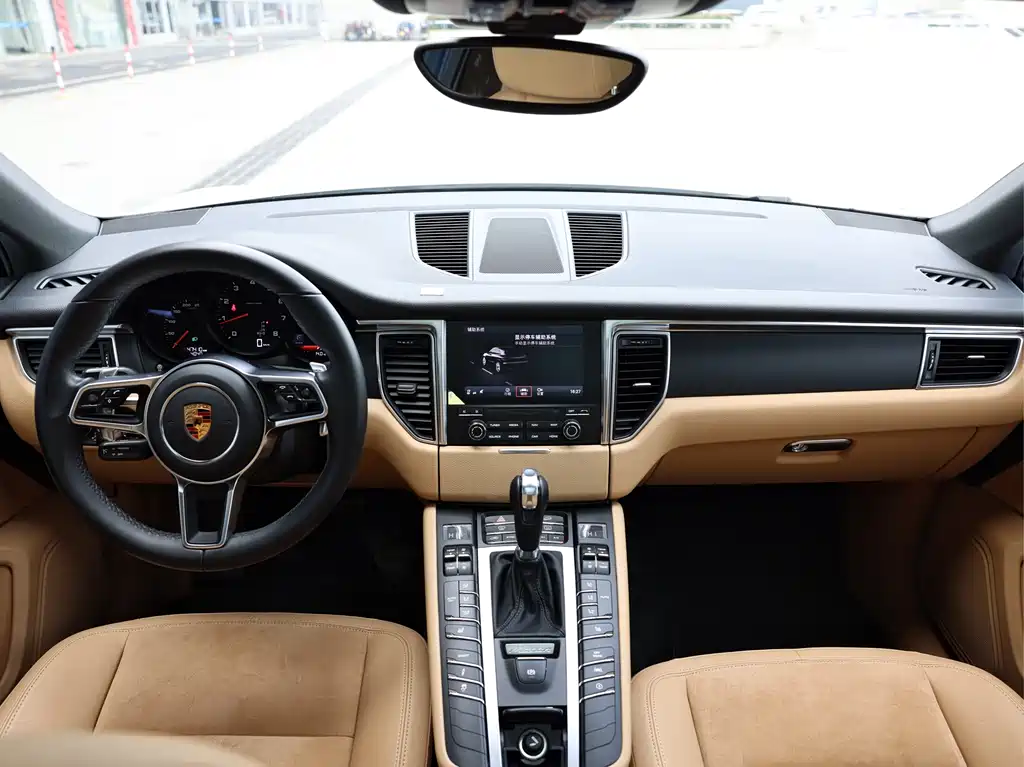 Porsche Macan 2018 — фото 9