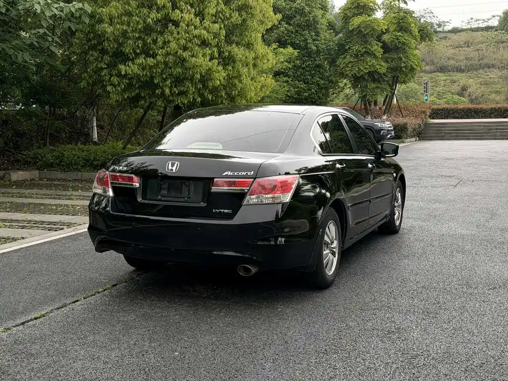 Honda Accord 2011