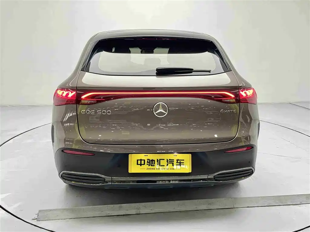 Mercedes-Benz EQE SUV 2025 — фото 14