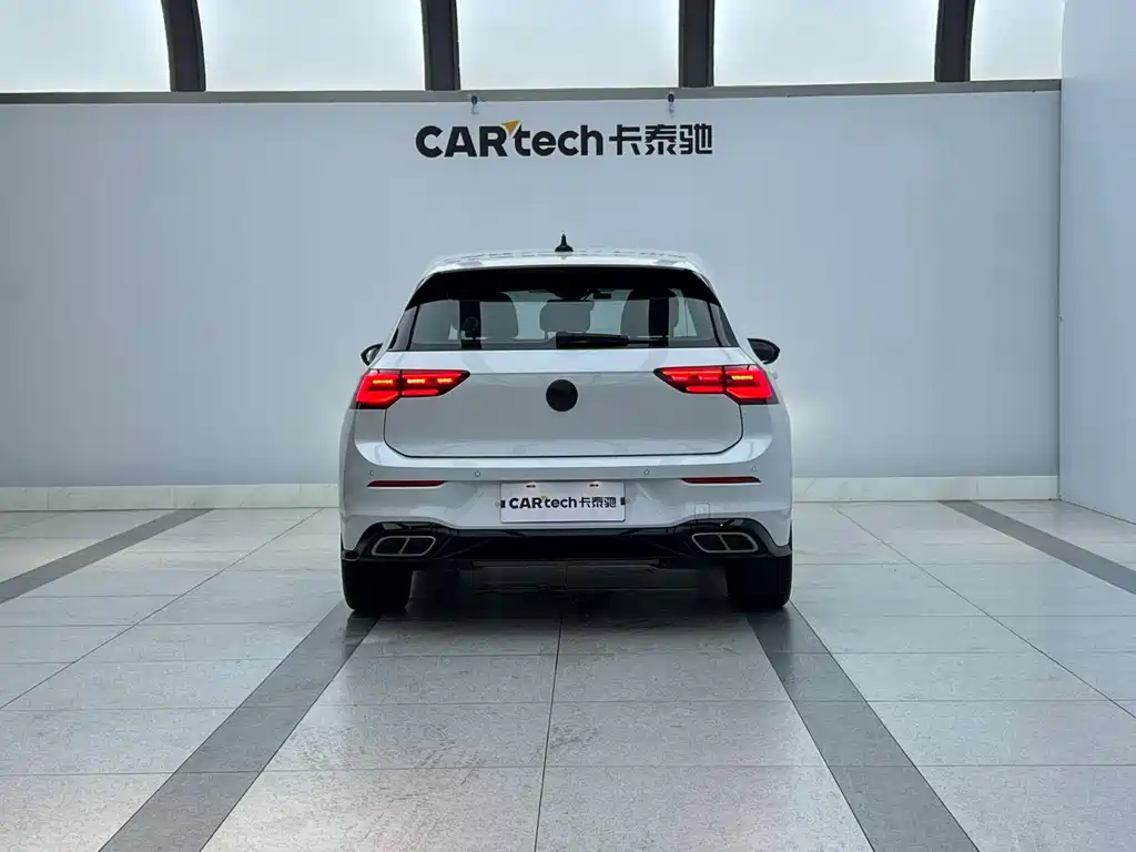 Volkswagen Golf 2022