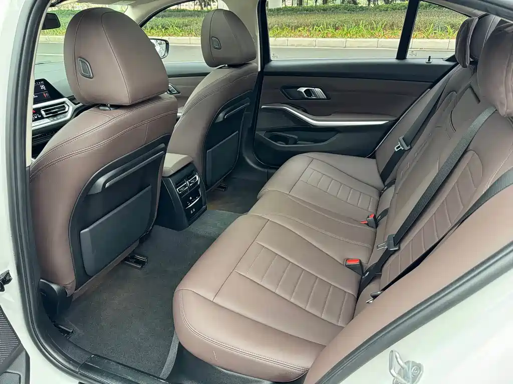 BMW 3 Series 2020 — фото 12