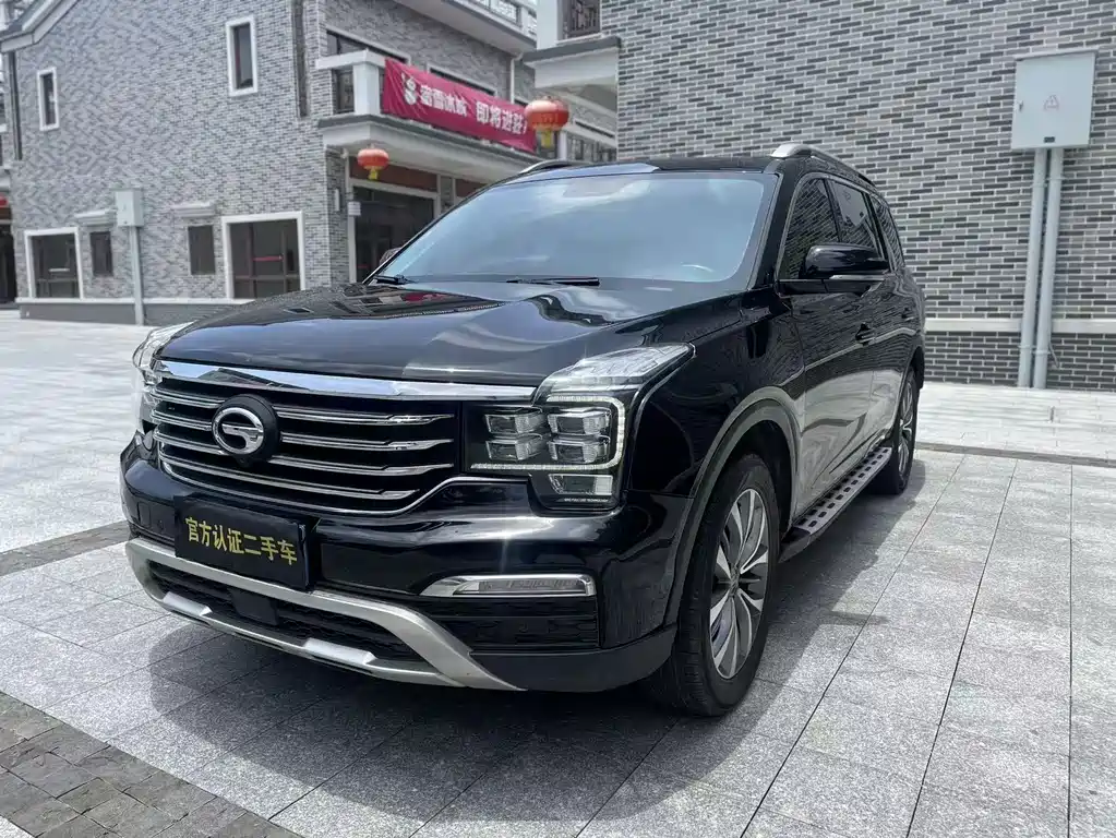 GAC Motor Trumpchi GS8 2017 — фото 1