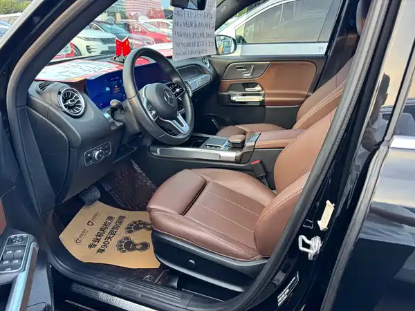Mercedes-Benz GLB 2021