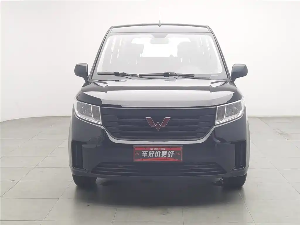 Wuling Hongguang PLUS 2024 — фото 3