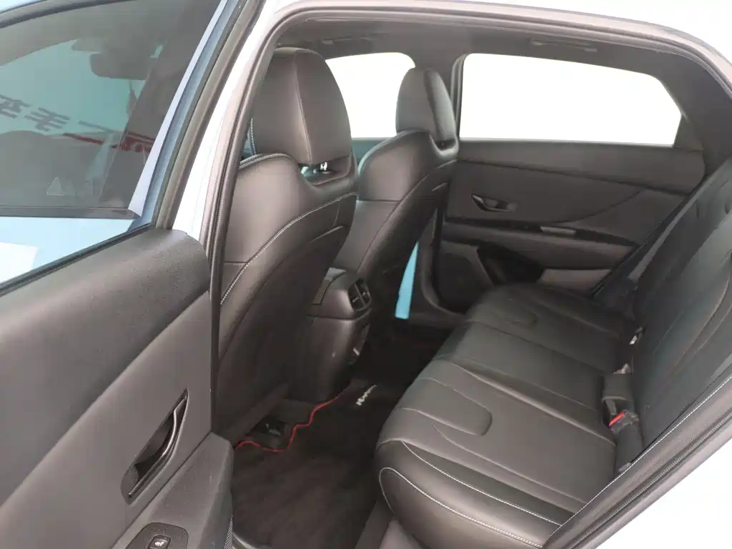 Hyundai Elantra N 2024 — фото 12