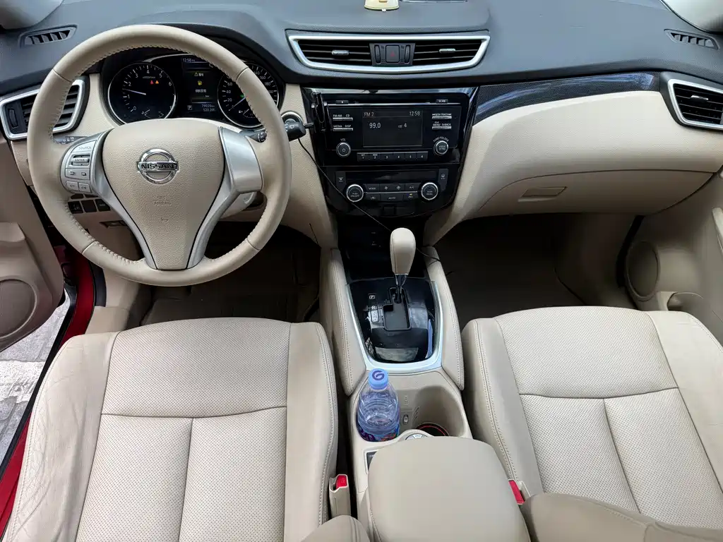 Nissan X-Trail 2015