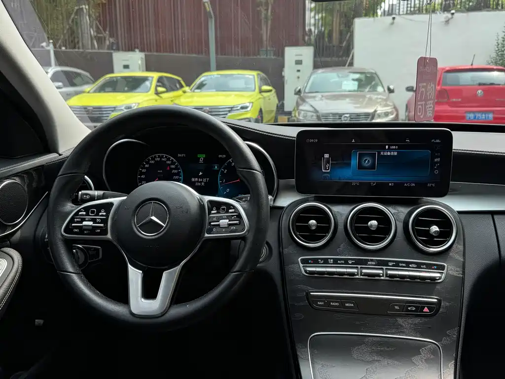 Mercedes-Benz C-Class 2019 — фото 6