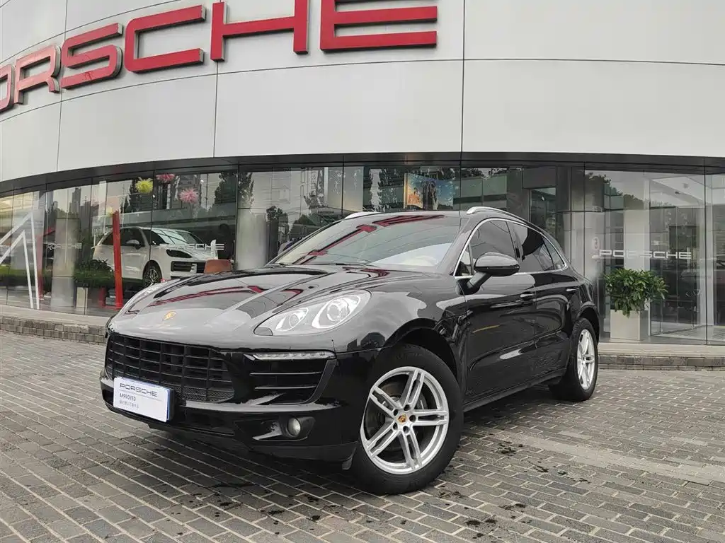 Porsche Macan 2014