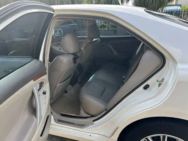 Toyota Camry 2010