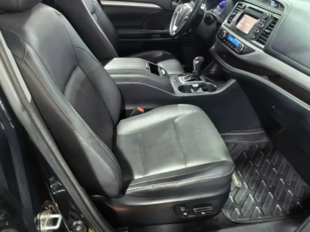 Toyota Highlander 2018 — фото 25