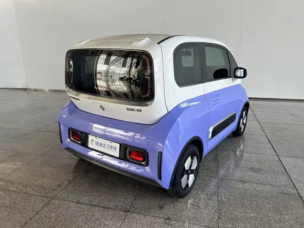Baojun Kiwi EV 2023 — фото 12