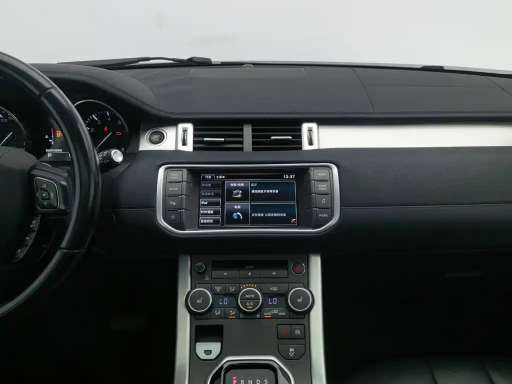 Land Rover Evoque 2015 — фото 12