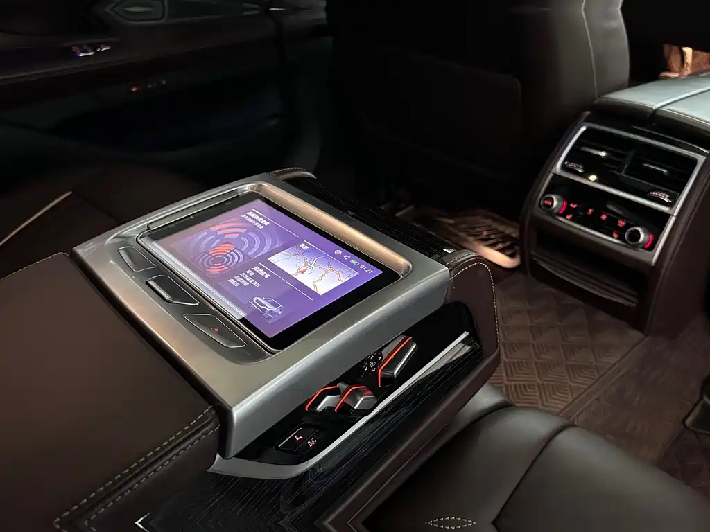 BMW 7 Series 2021 — фото 10