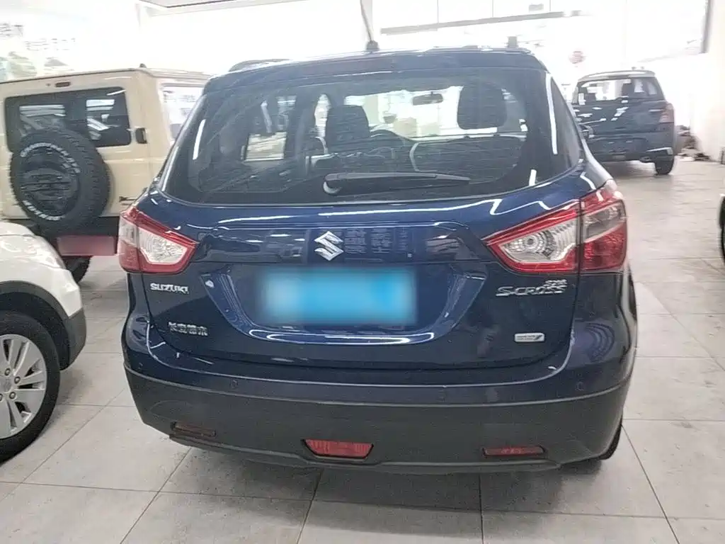 Suzuki S-Cross 2015 — фото 6