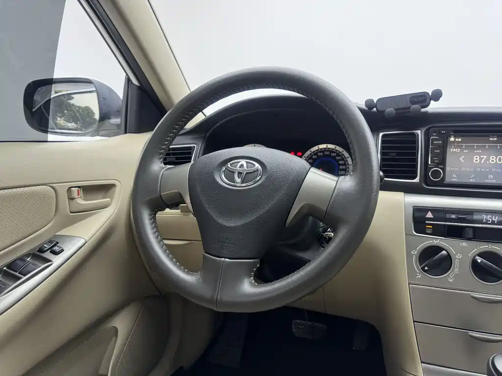 Toyota Corolla 2016 — фото 14