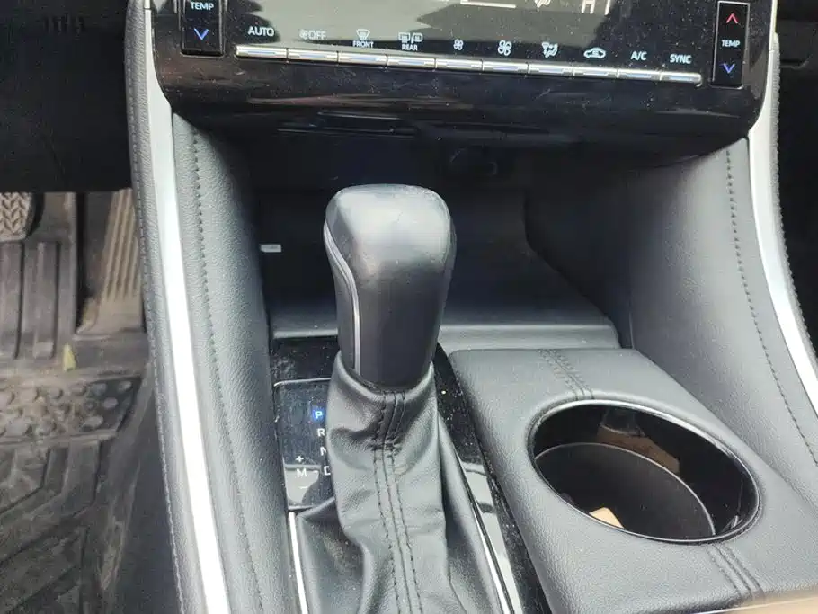 Toyota Avalon 2023 — фото 16