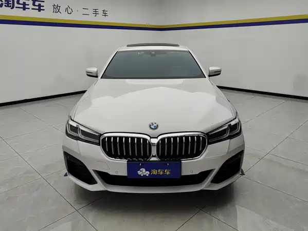 BMW 5 Series 2023