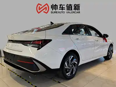 Hyundai Elantra 2023