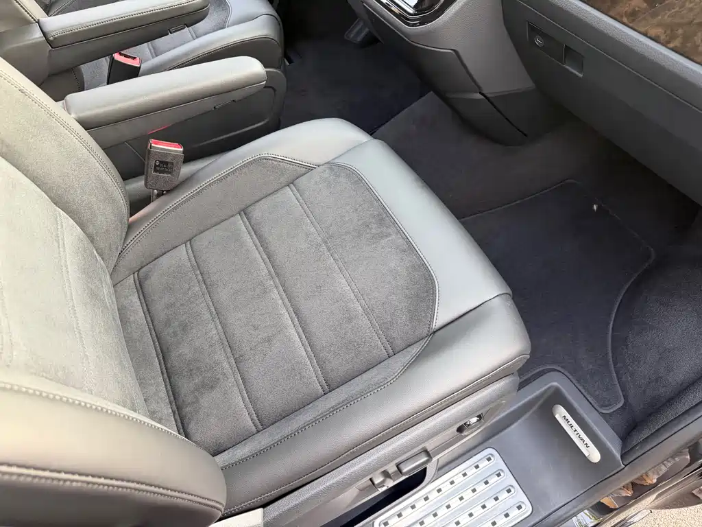Volkswagen Multivan 2019 — фото 14