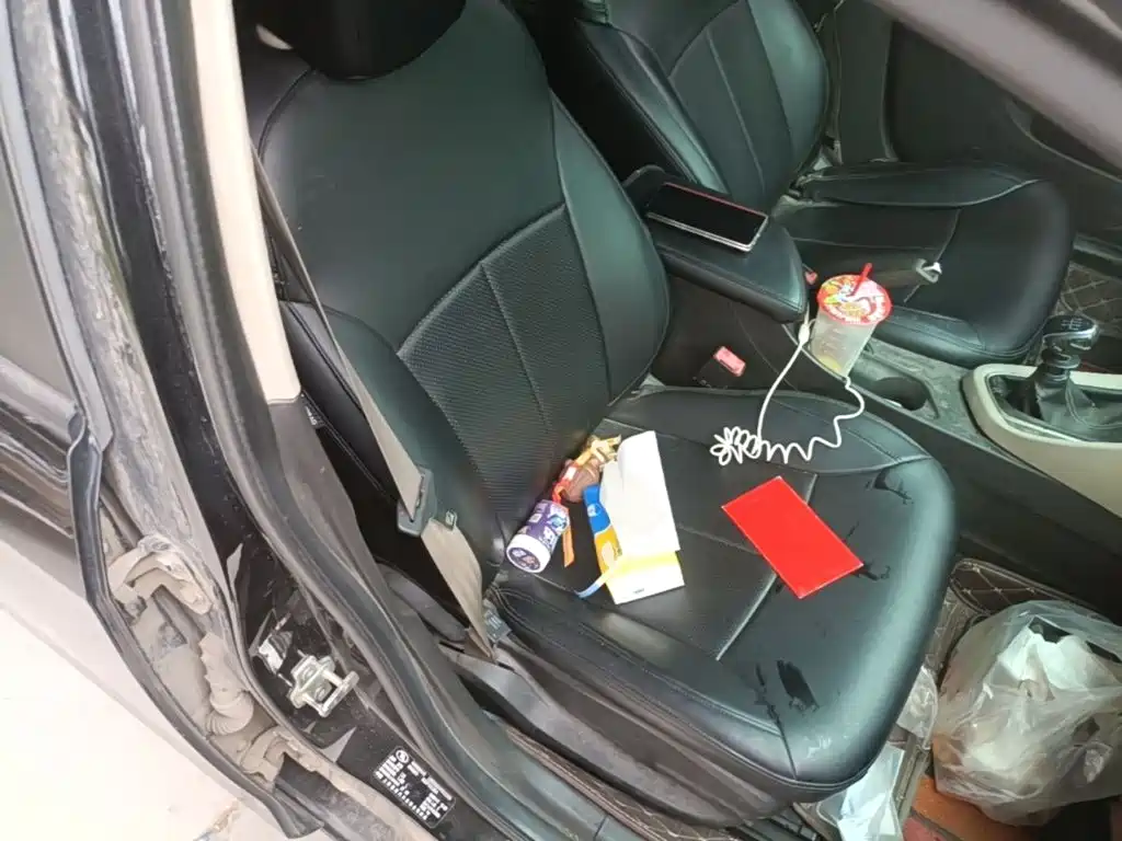Buick Excelle 2015 — фото 25