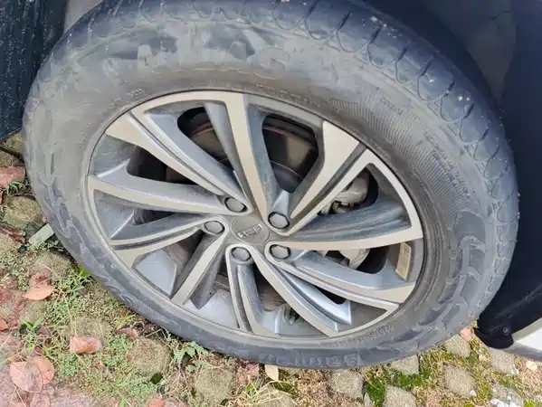 Geely Vision X6 2022
