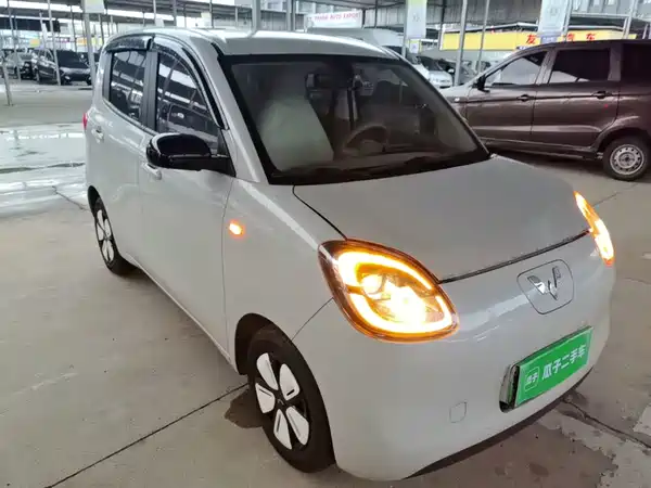 Wuling Hongguang MINIEV 2025