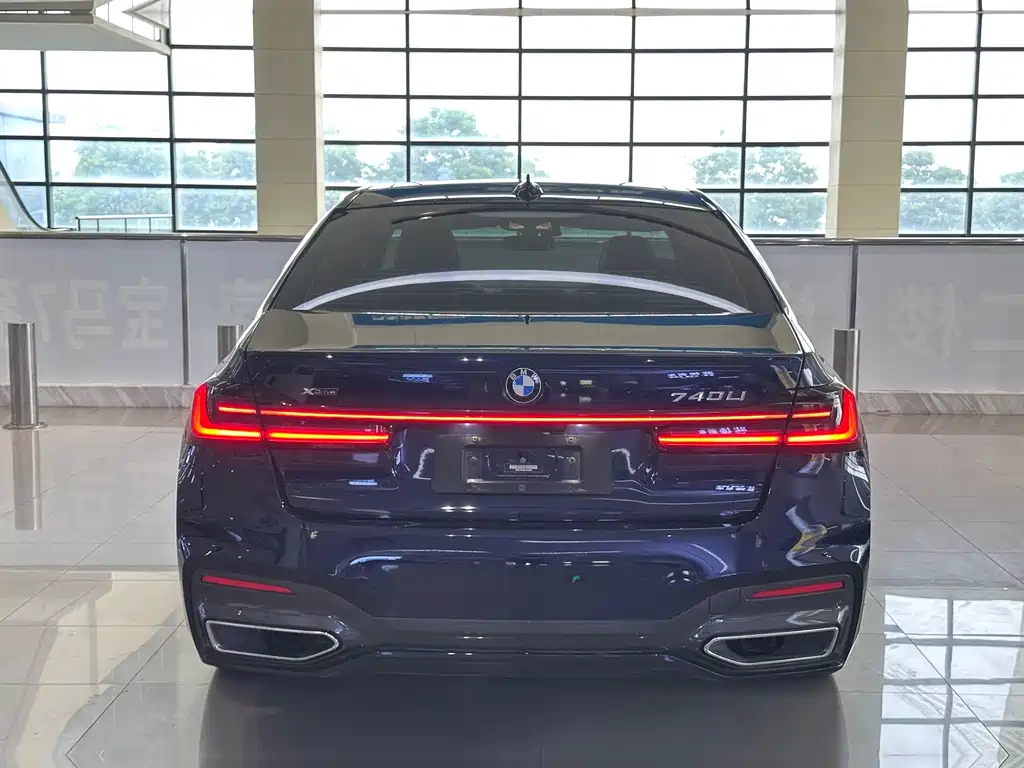 BMW 7 Series 2022 — фото 19