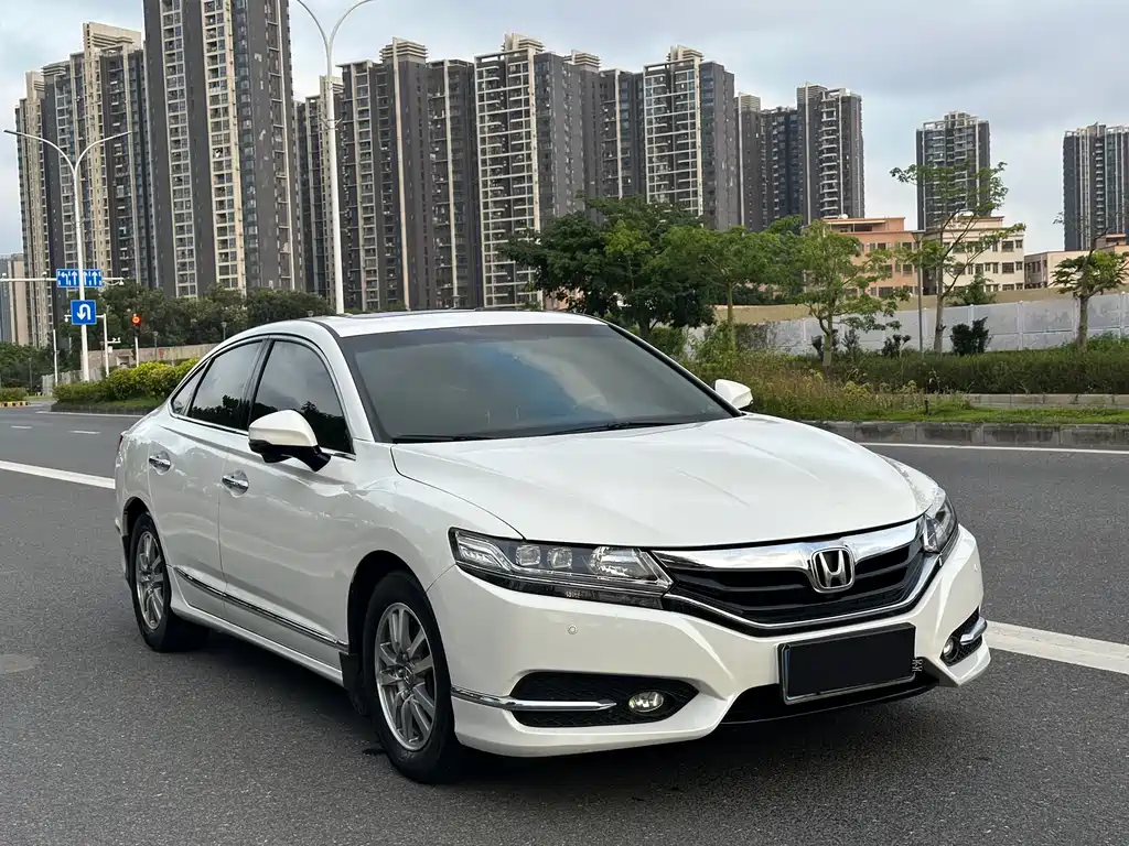 Honda Spirior 2017 — фото 3