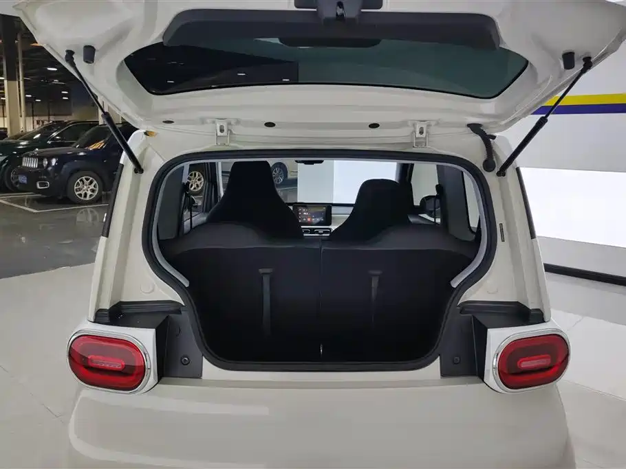 Wuling MINIEV 2024