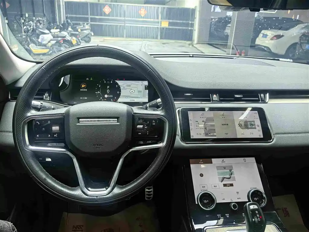 Land Rover Range Rover Evoque 2022 — фото 13