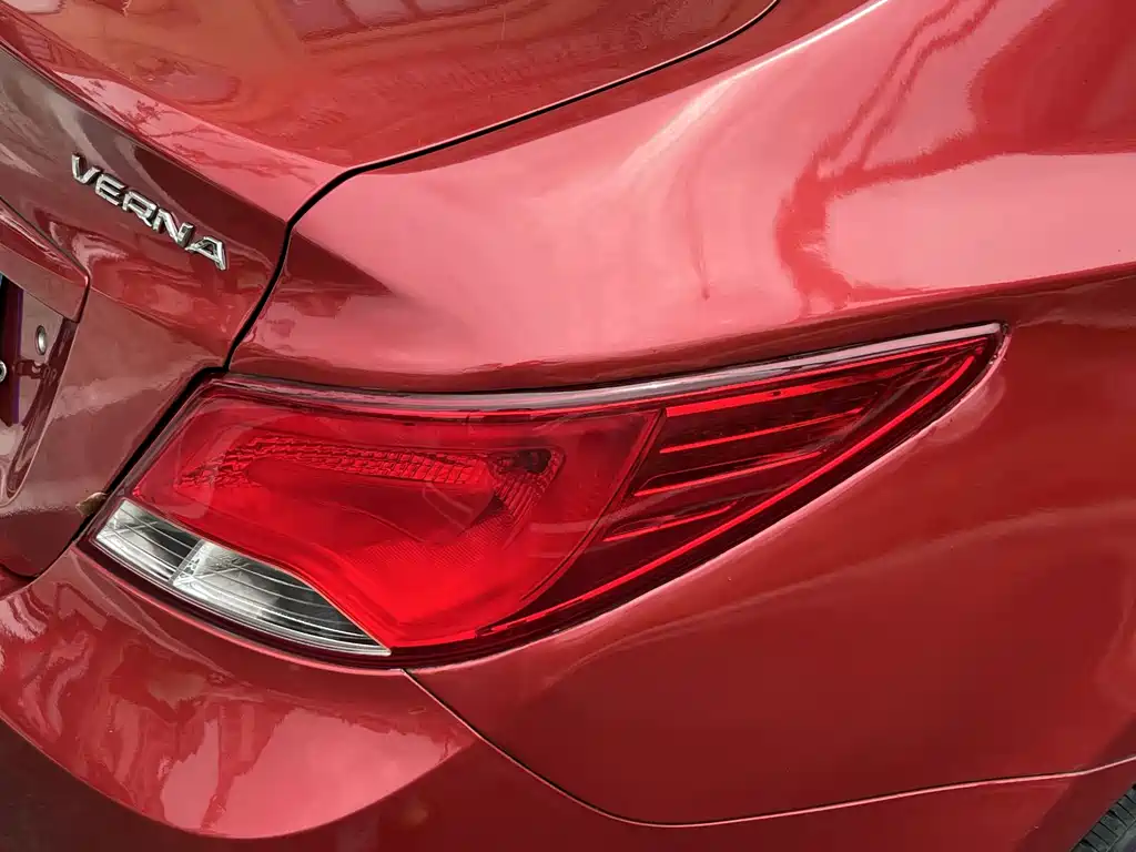 Hyundai Accent 2015 — фото 16