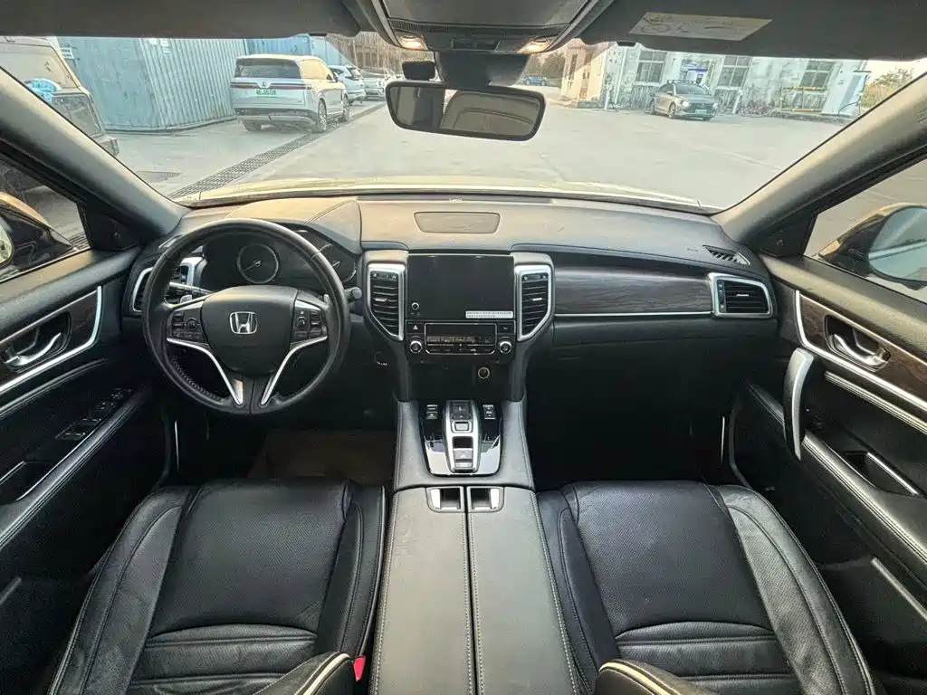 Honda UR-V 2017 — фото 9