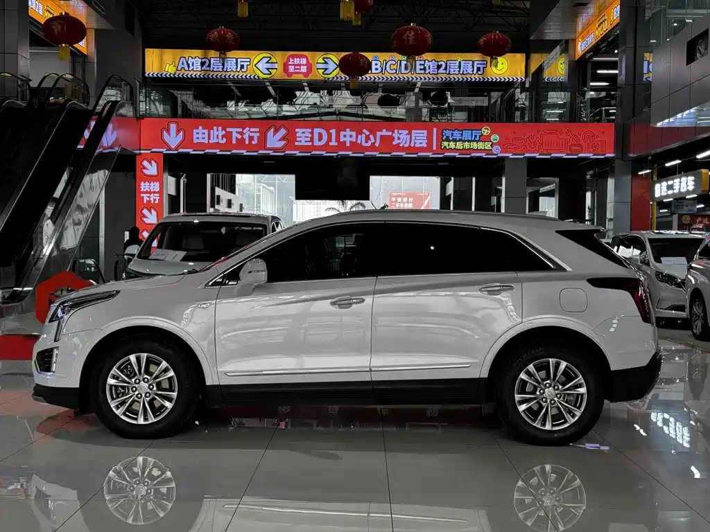 Cadillac XT5 2022 — фото 4