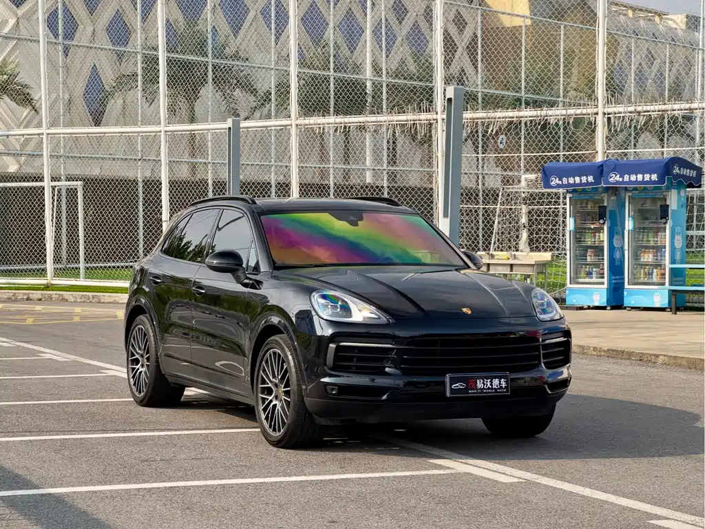 Porsche Cayenne 2021 — фото 3